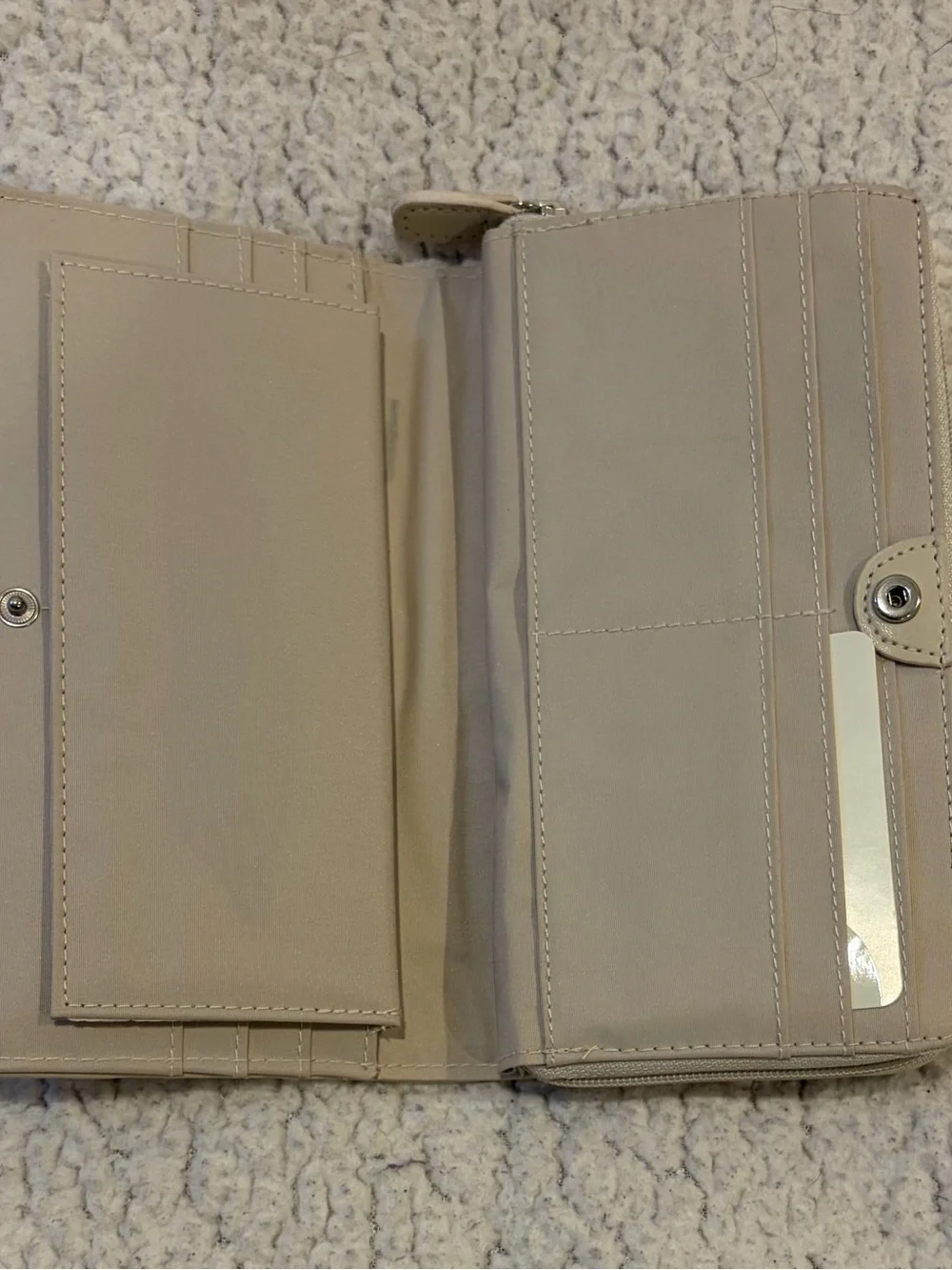 Etienne Aigner Cream Leather Continental Zip Around Wallet Vintage With Box